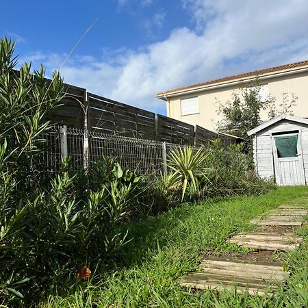 Vila Maison Diane Arena, Gendarmerie, Rocade Bouliac Exteriér fotografie